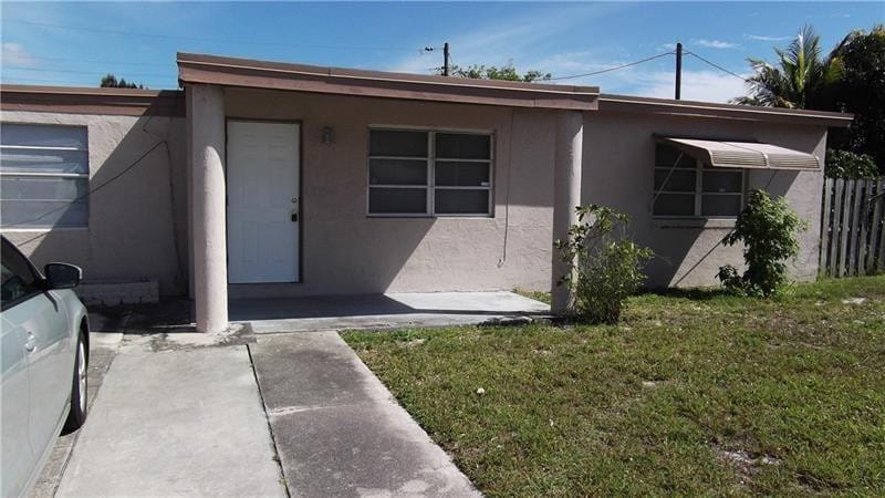 3136 N Seacrest Boulevard, Boynton Beach, FL 33435
