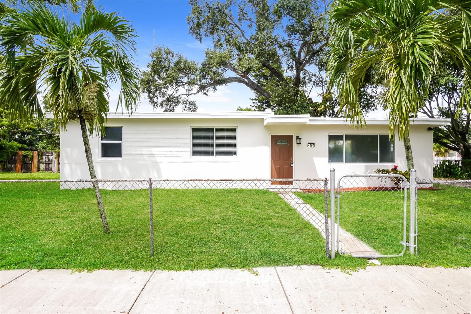 4600 SW 36th Street, West Park, FL 33023