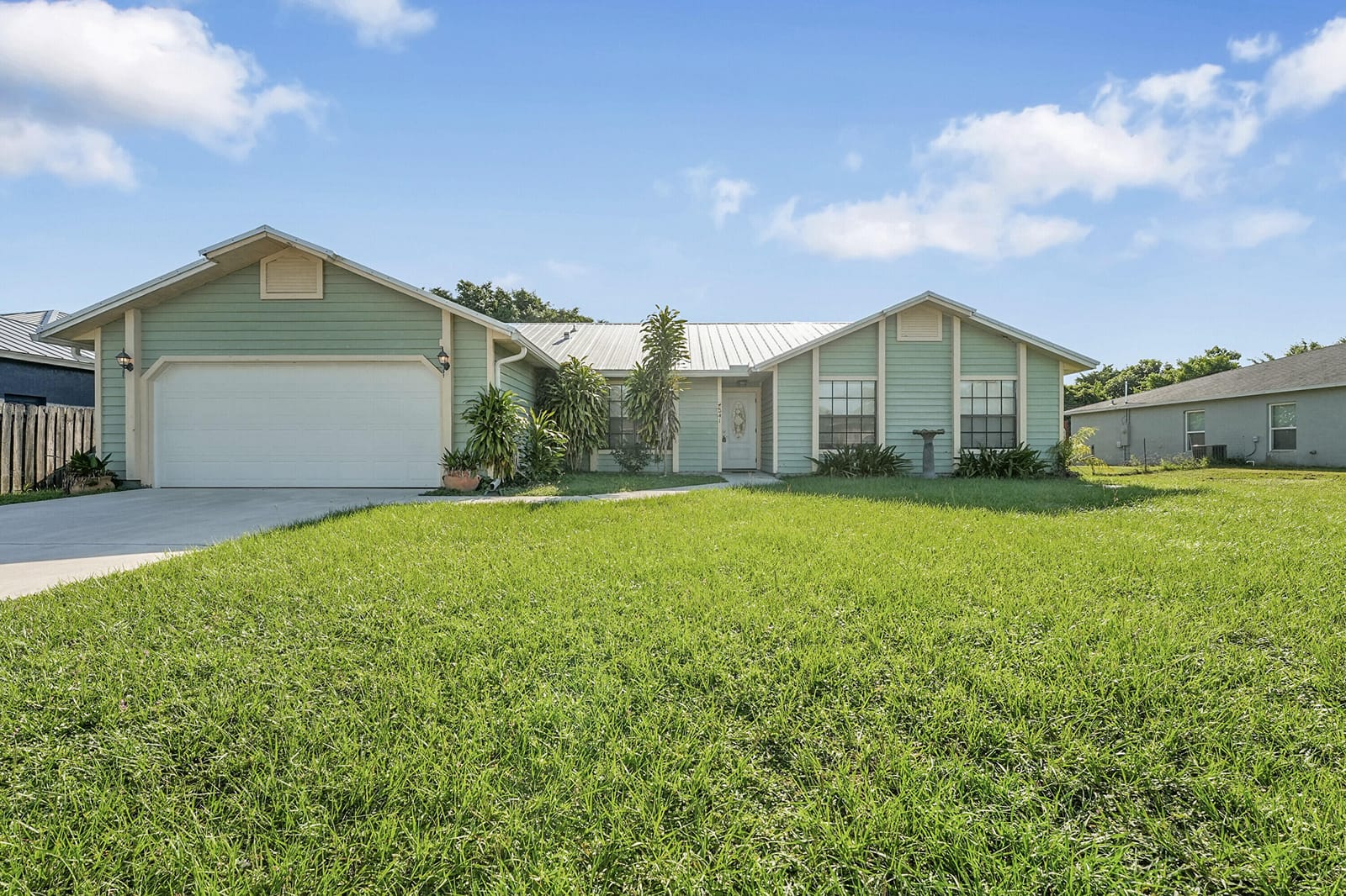 2641 SW Eastman Street, Port St. Lucie, FL 34953