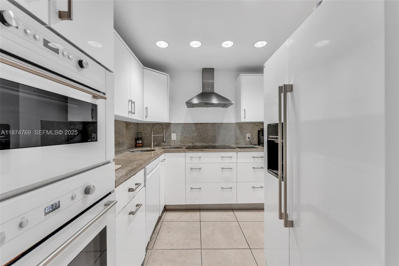 800 West Avenue 244, Miami Beach, FL 33139 photo 4