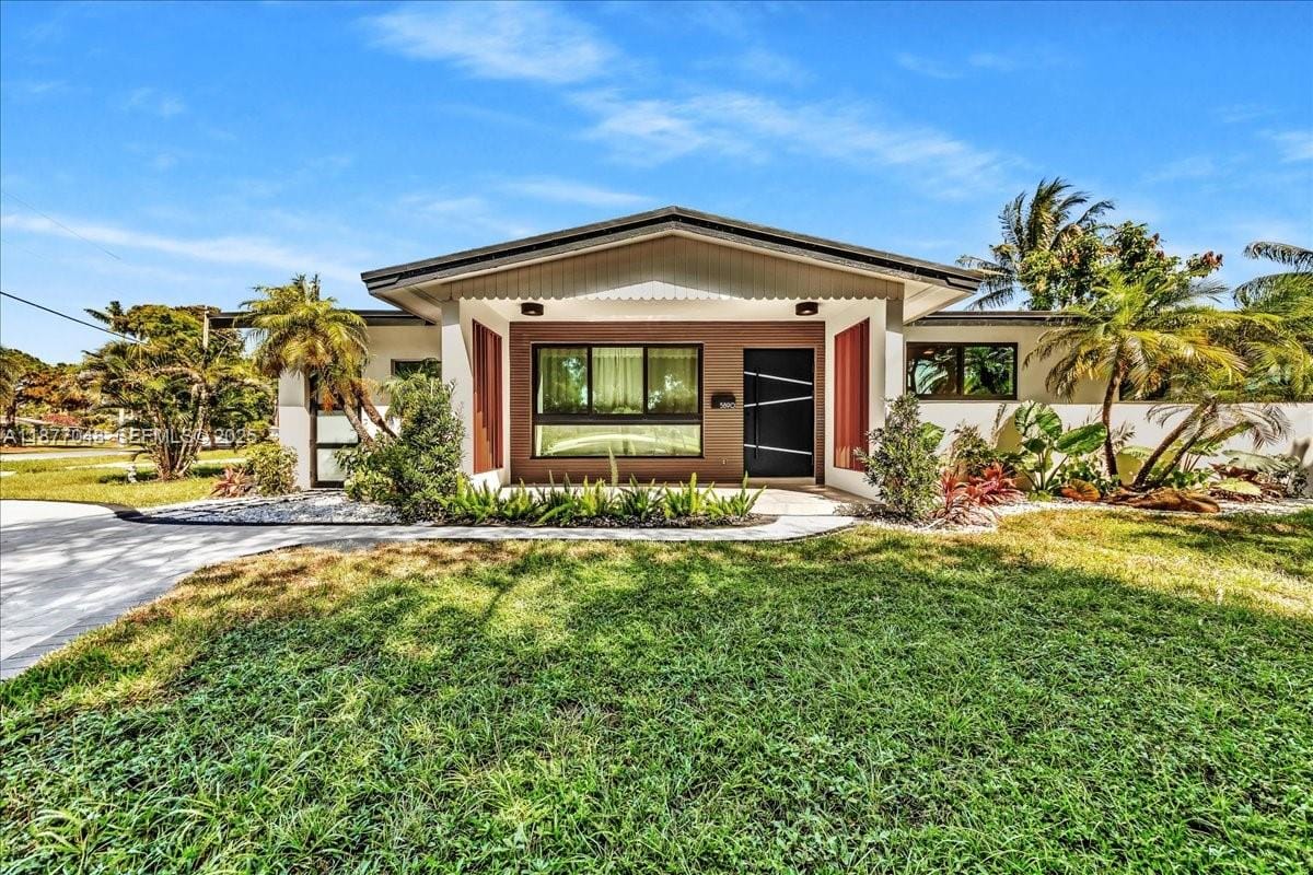 5890 SW 13th Street, Plantation, FL 33317