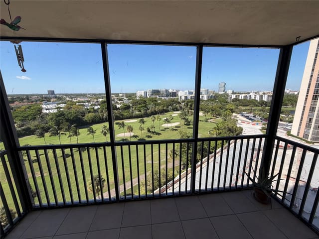 20335 W Country Club Drive 1101, Aventura, FL 33180