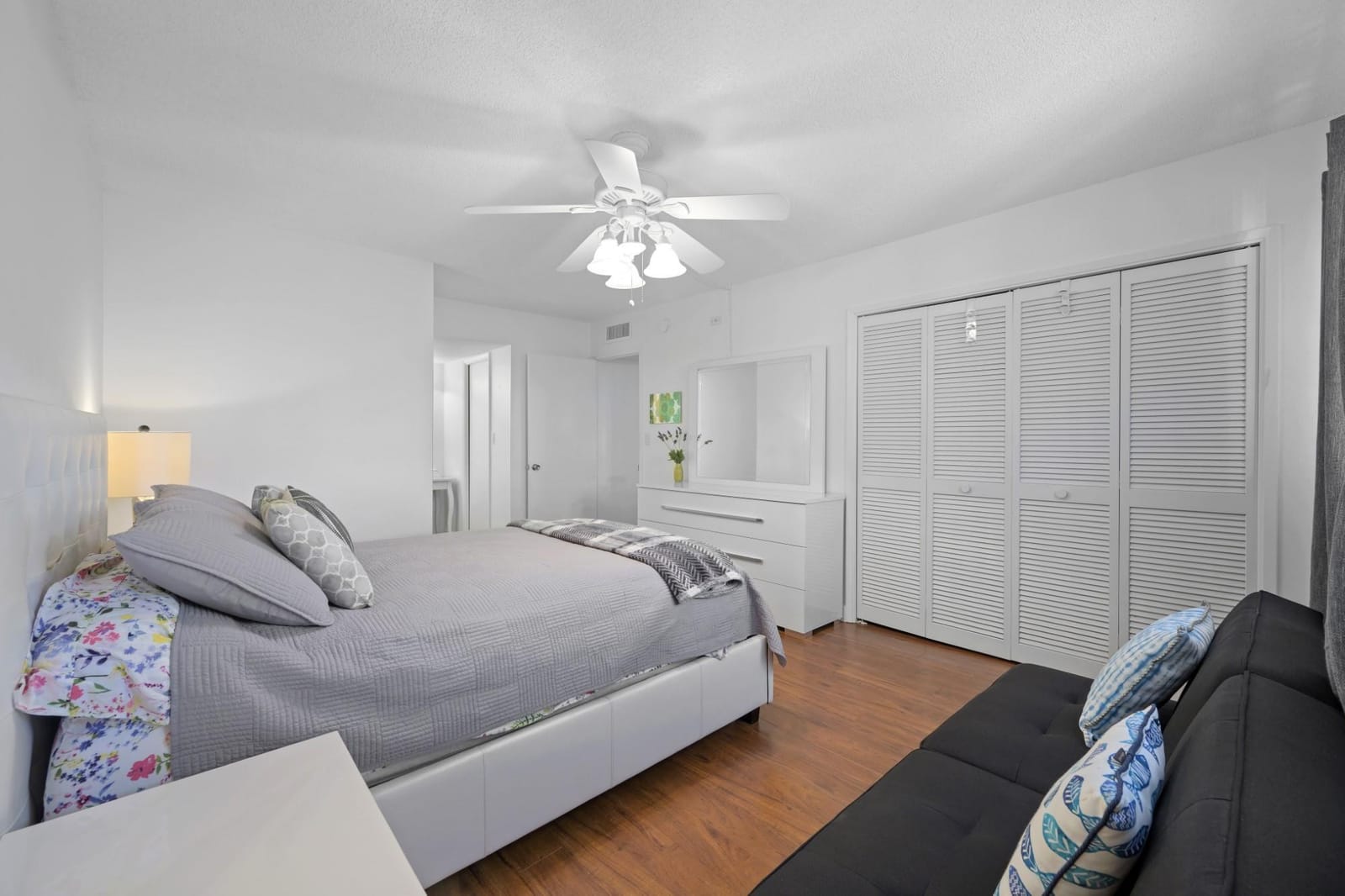 2901 S Palm Aire Drive 502 — photo 11