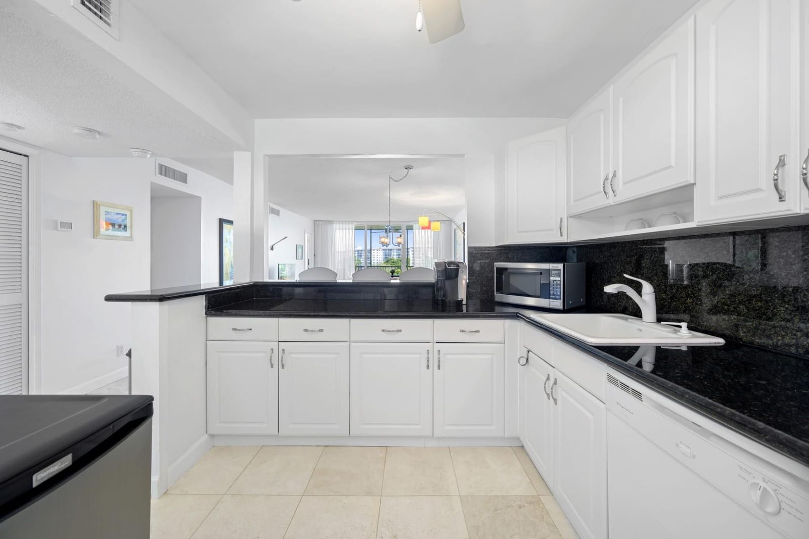 2901 S Palm Aire Drive 502 — photo 8