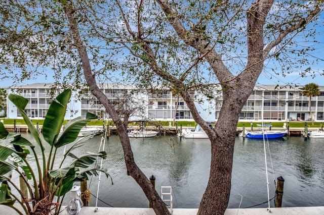 1125 Lake Shore Drive 203, sold in Bay Reach Condo, Lake Park, FL
