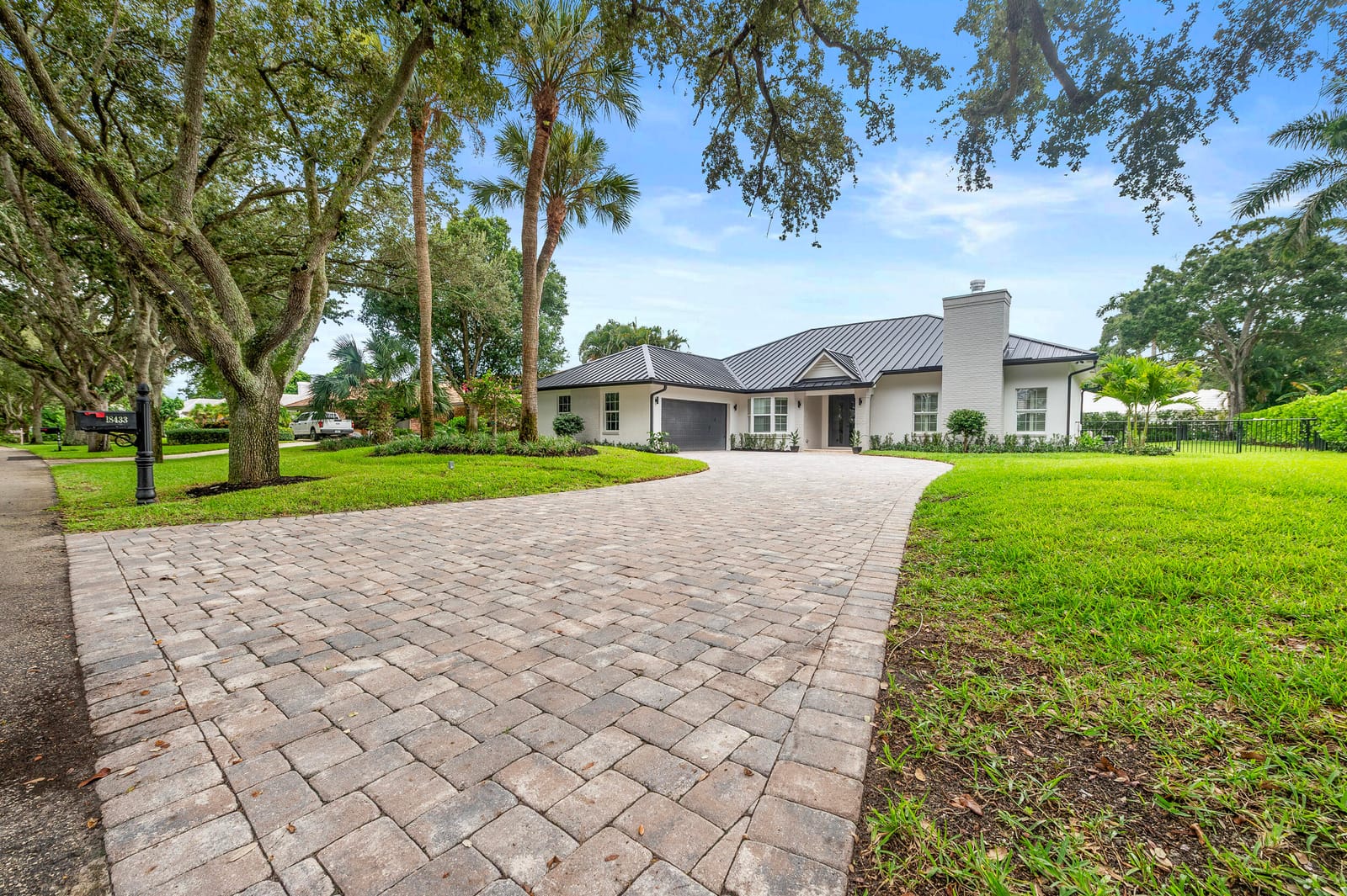 18433 SE Heritage Drive, Tequesta, FL 33469 photo 4