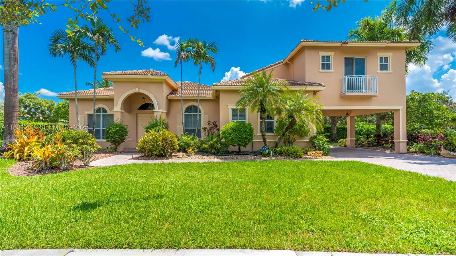 3230 SW 139th Terrace, Davie, FL 33330