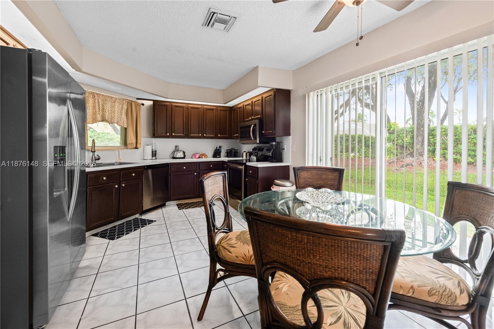 2585 SE 7th Place, Homestead, FL 33033 photo 4