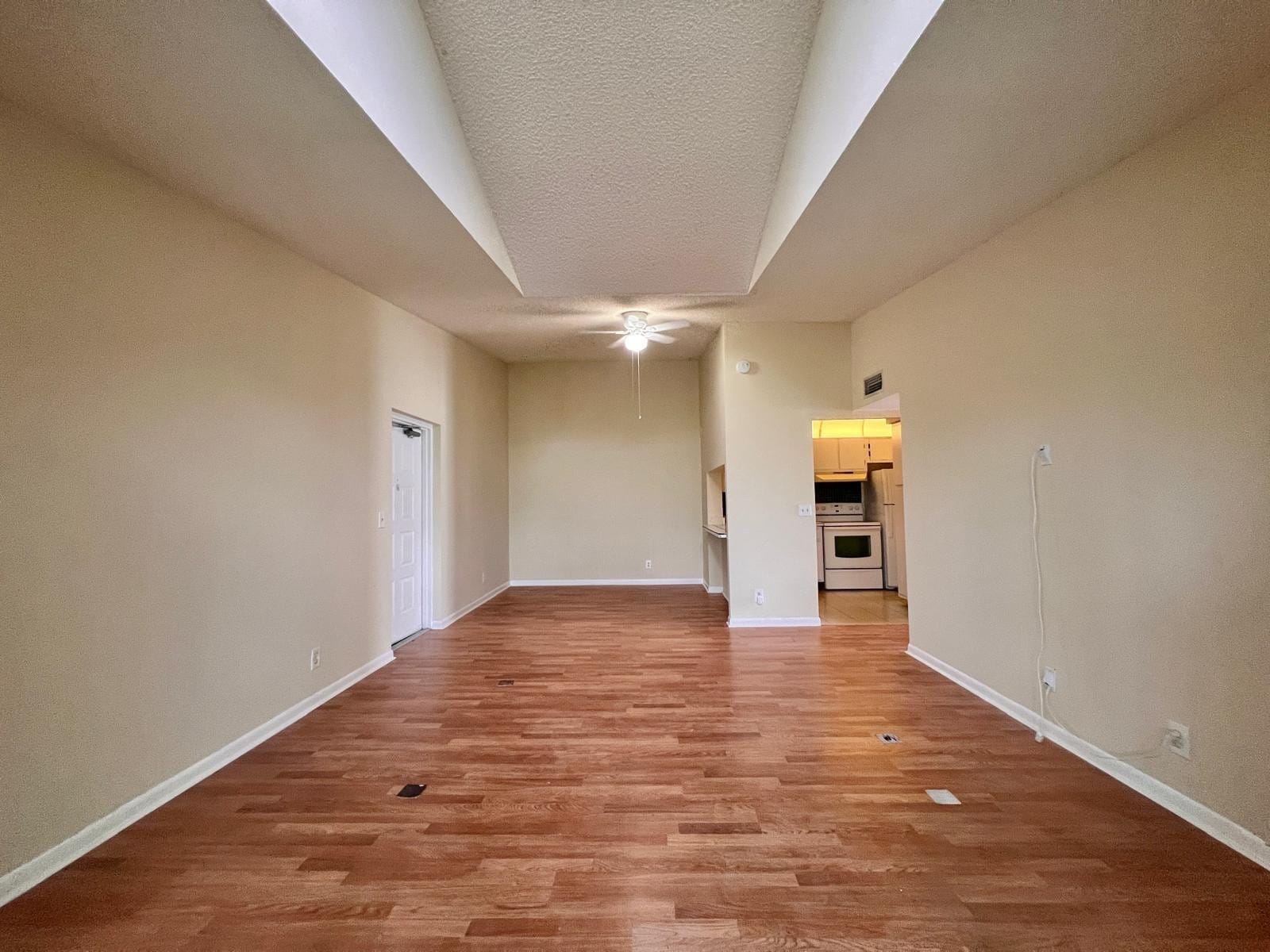 1009 Green Pine Boulevard H3 — photo 11