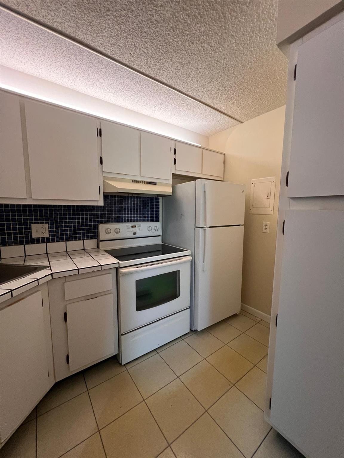 1009 Green Pine Boulevard H3 — photo 7