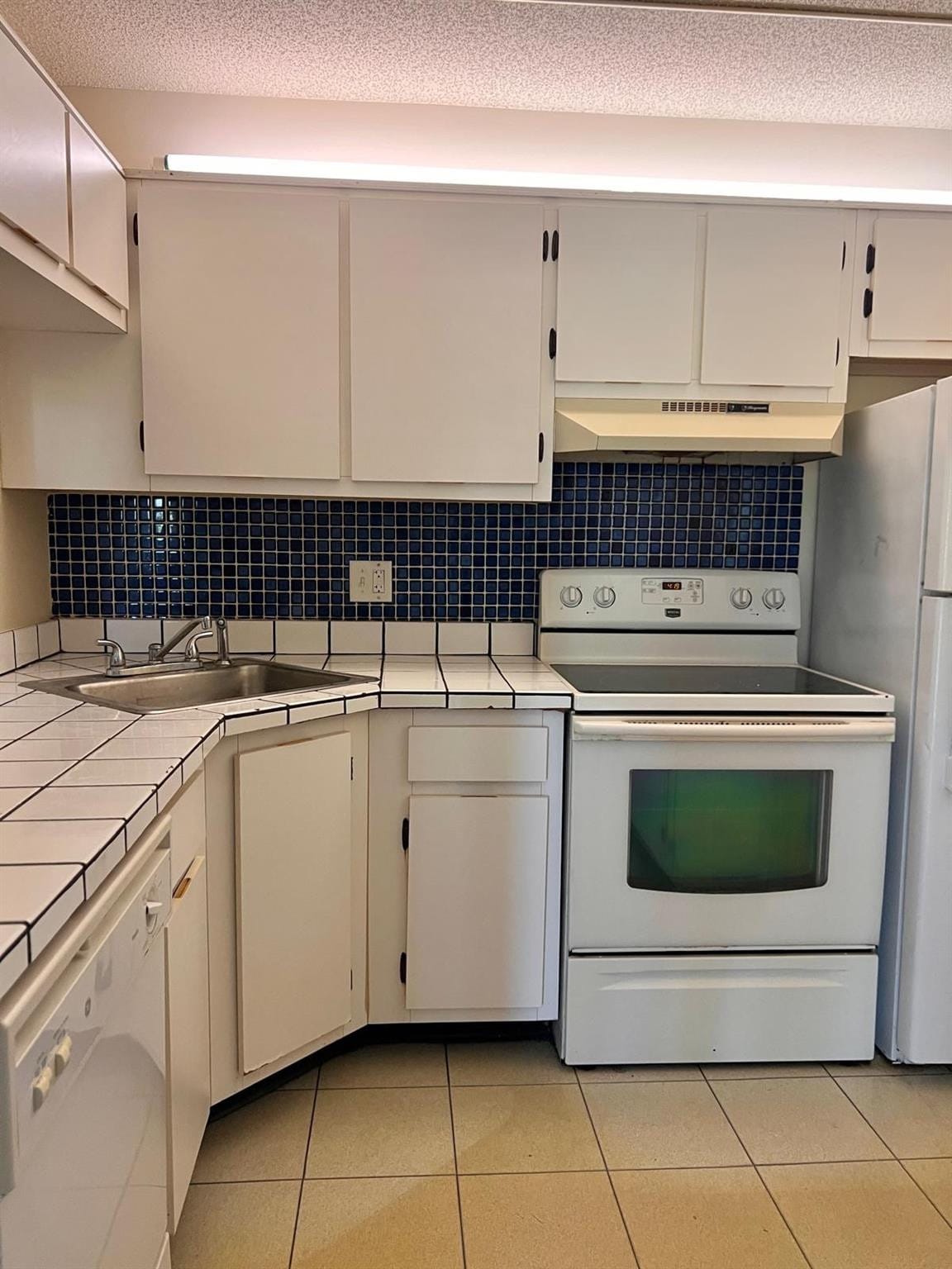 1009 Green Pine Boulevard H3 — photo 8