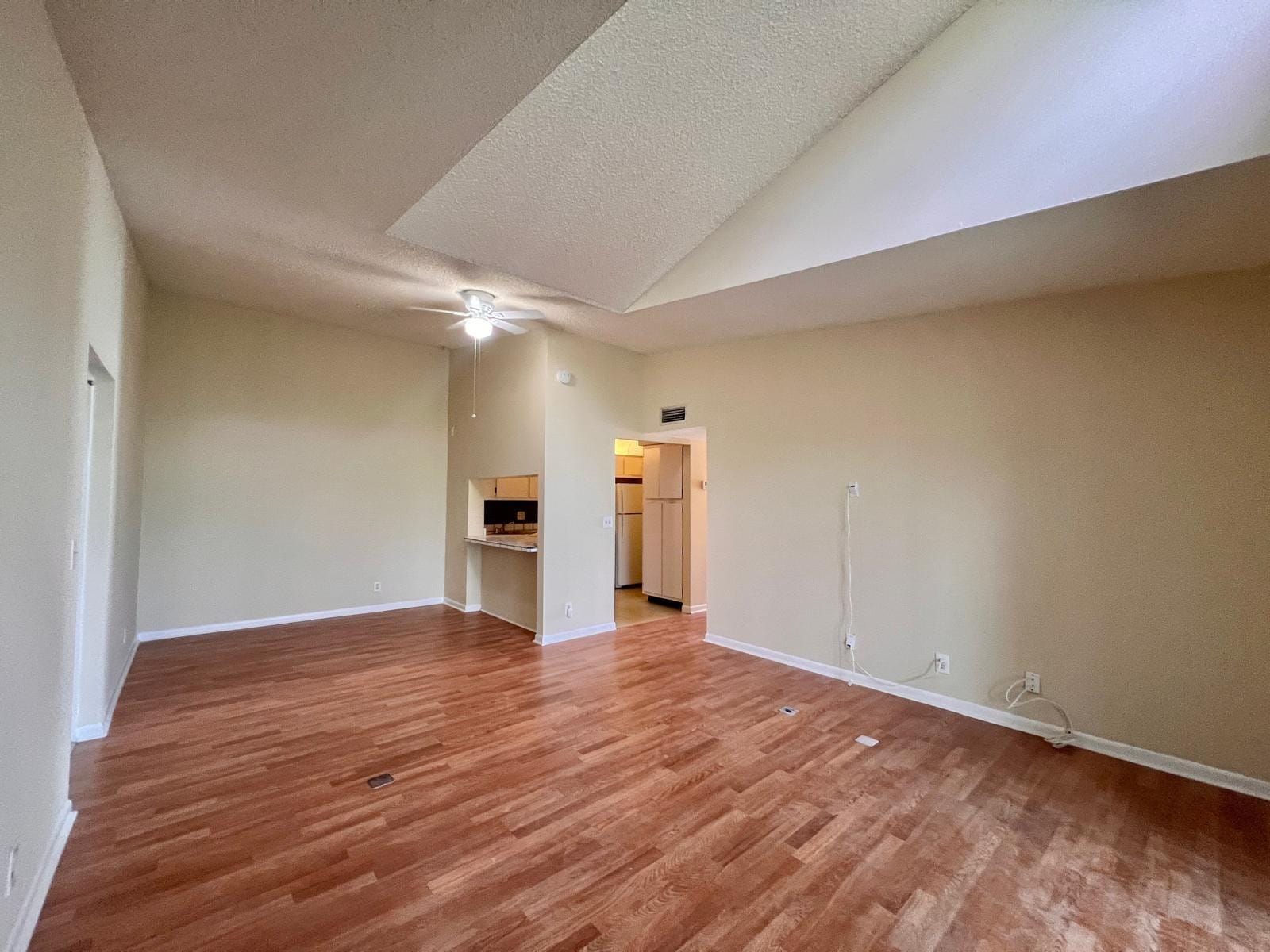 1009 Green Pine Boulevard H3 — photo 9