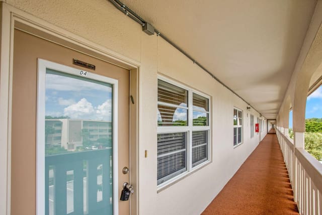 2202 Lucaya D4, Coconut Creek, FL 33066