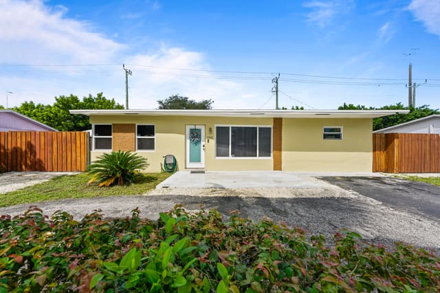 2541 NE 7th Terrace, Pompano Beach, FL 33064