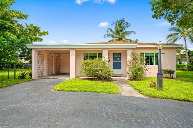 267 NE 15th Street, sold in Plumosa Park Sec A, B And D, Delray Beach, FL