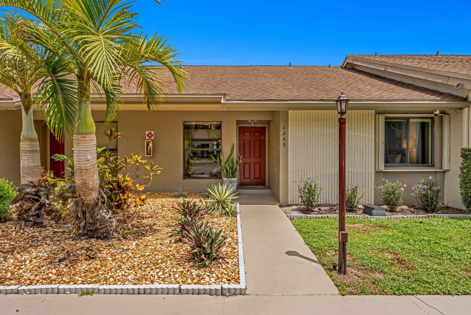 3086 S Oakland Forest Drive 1203 — photo 2