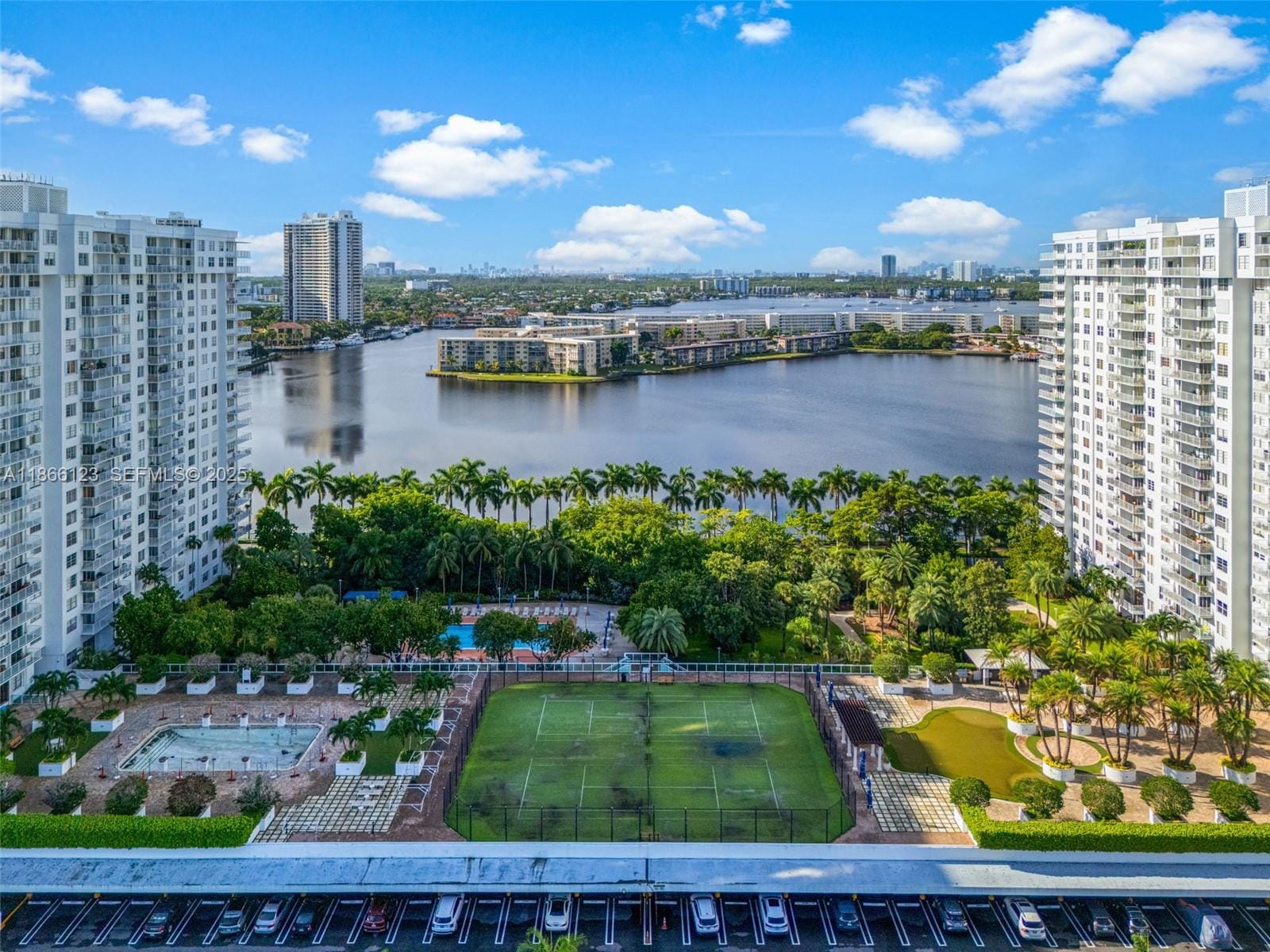 2851 NE 183rd Street 2107E, Aventura, FL 33160 photo 2