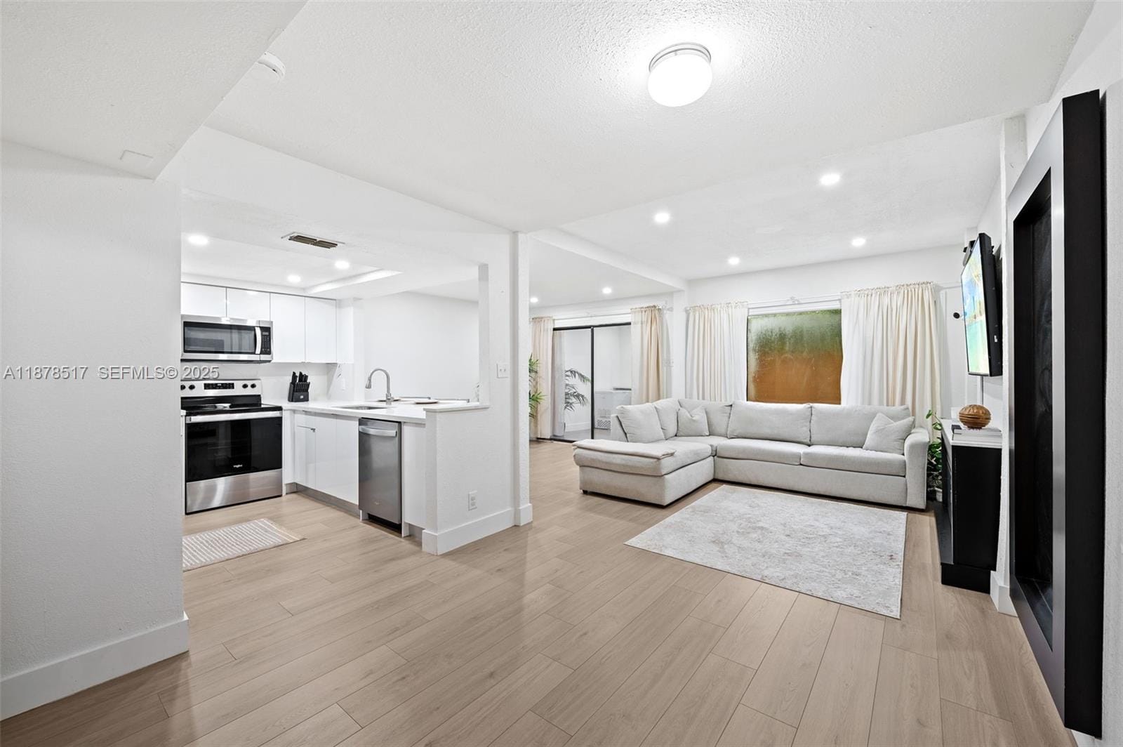 4267 NW 76th Avenue, Davie, FL 33024 photo 3