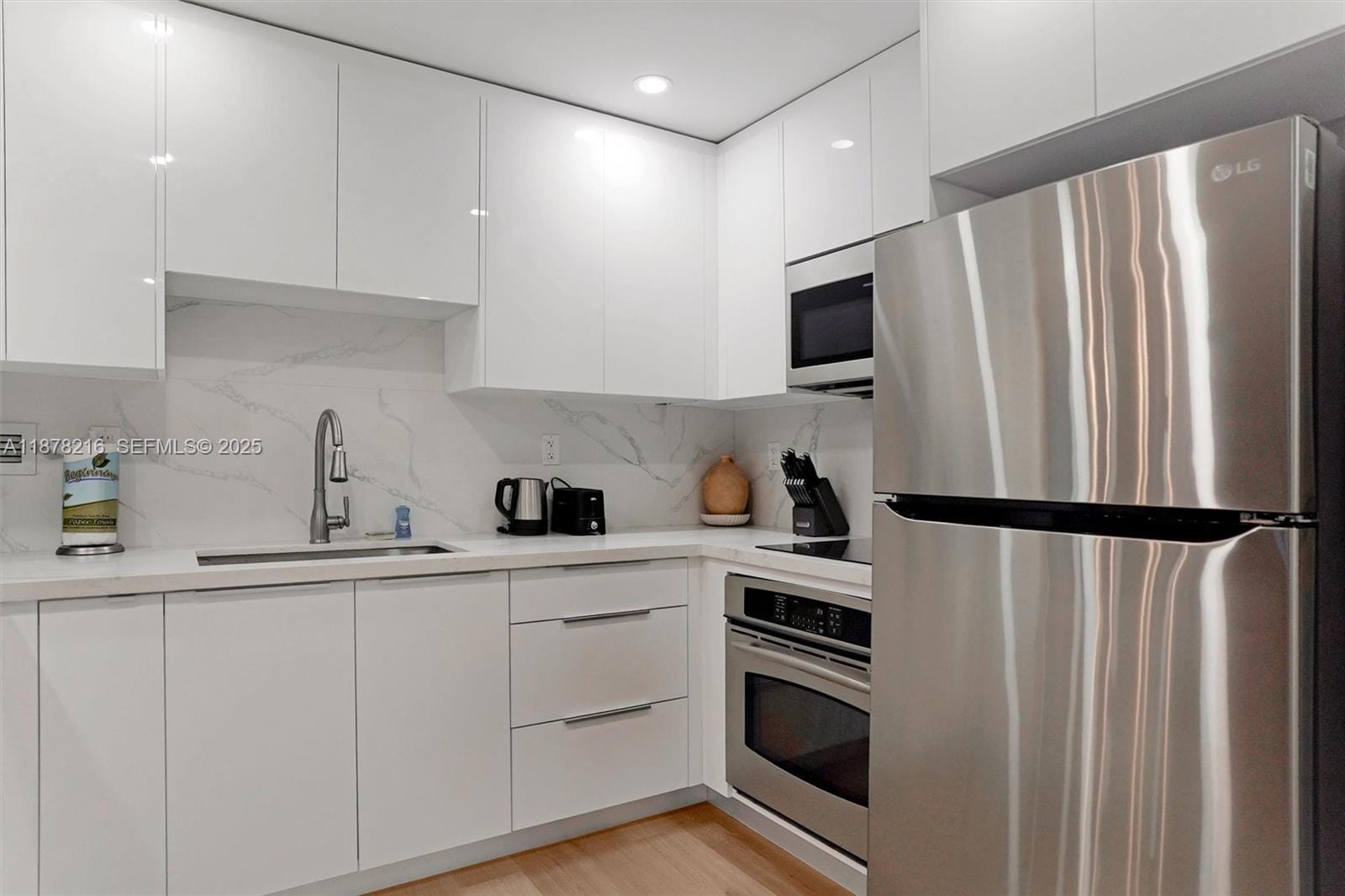 2301 Collins Avenue 1135, Miami Beach, FL 33139 photo 3