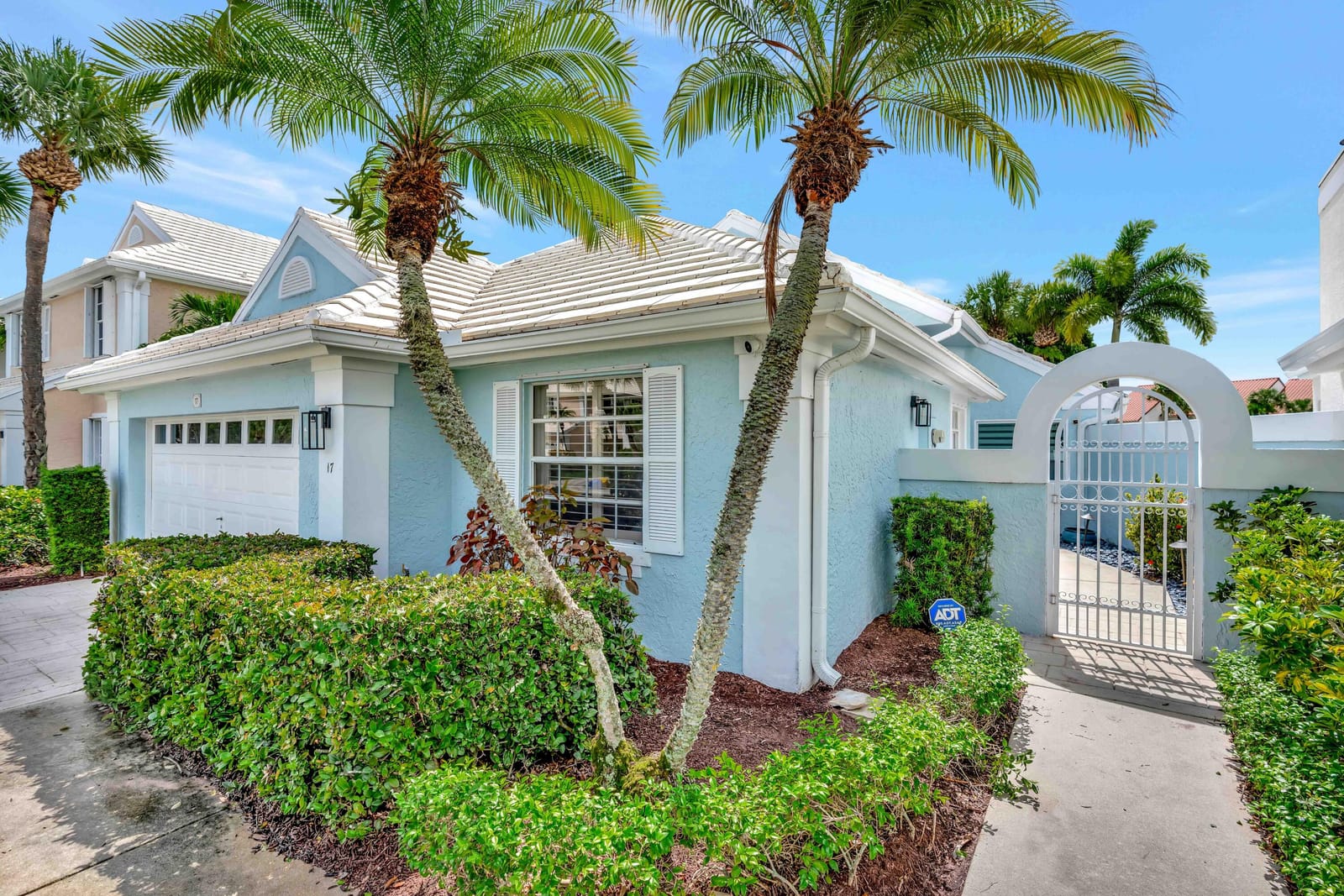 17 Blenheim Court, Palm Beach Gardens, FL 33418 photo 4