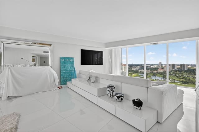3370 Hidden Bay Drive 2915, Aventura, FL 33180