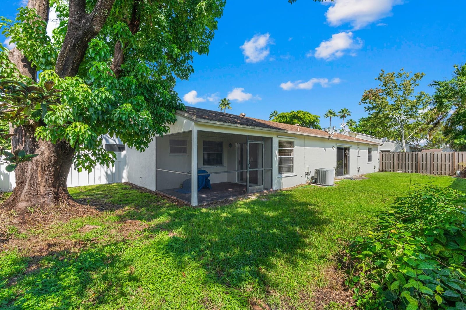 14680 N Beckley Square, Davie, FL 33325 photo 18
