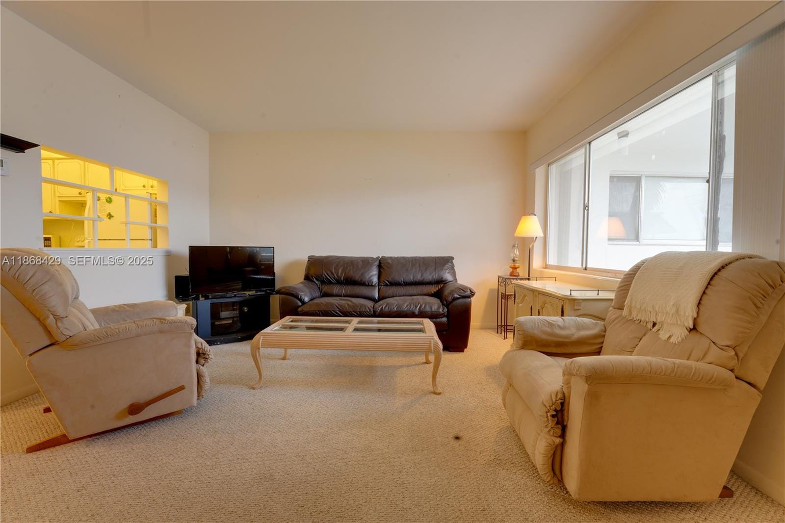 3280 Cynthia Lane 205 — photo 2