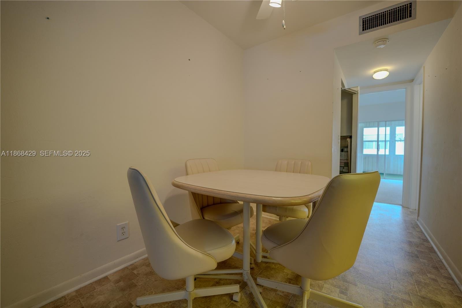 3280 Cynthia Lane 205 — photo 5