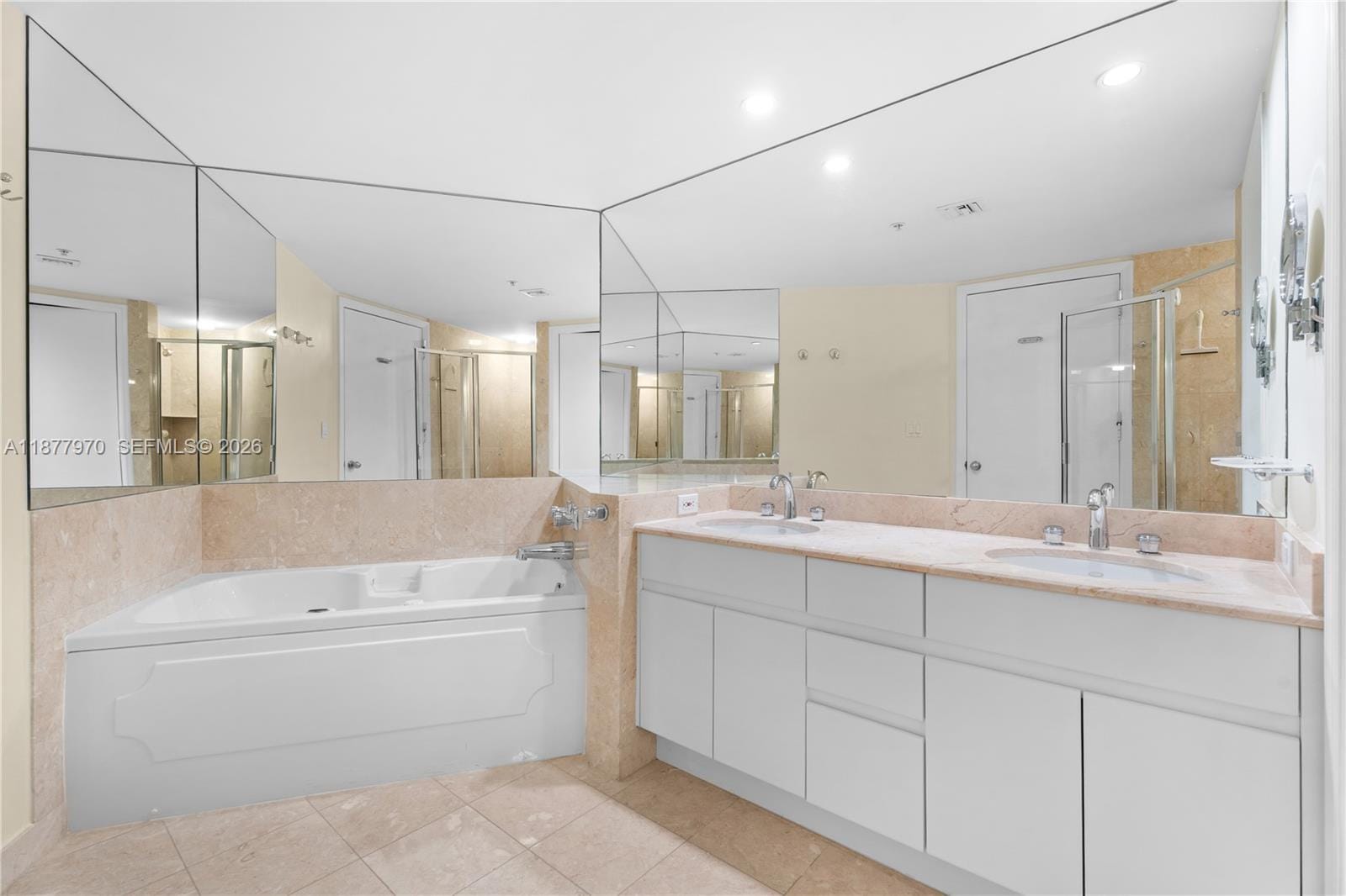 848 Brickell Key Drive 2502, Miami, FL 33131 photo 24