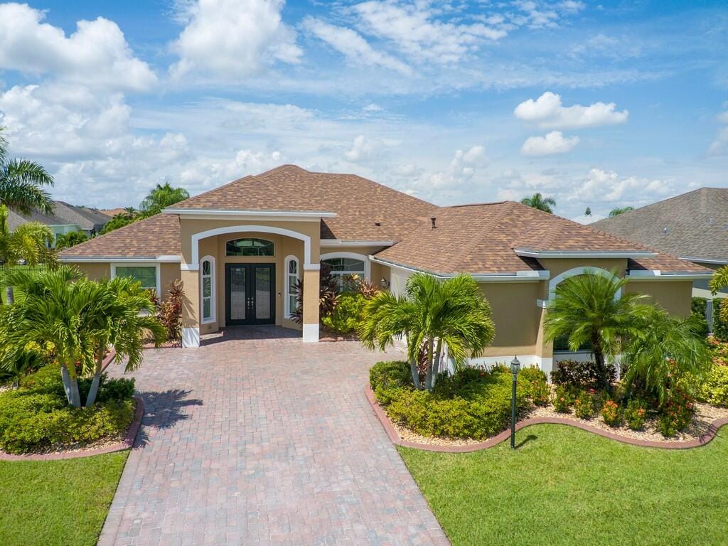 706 Fortunella Circle SW, Vero Beach, FL 32968 photo 1