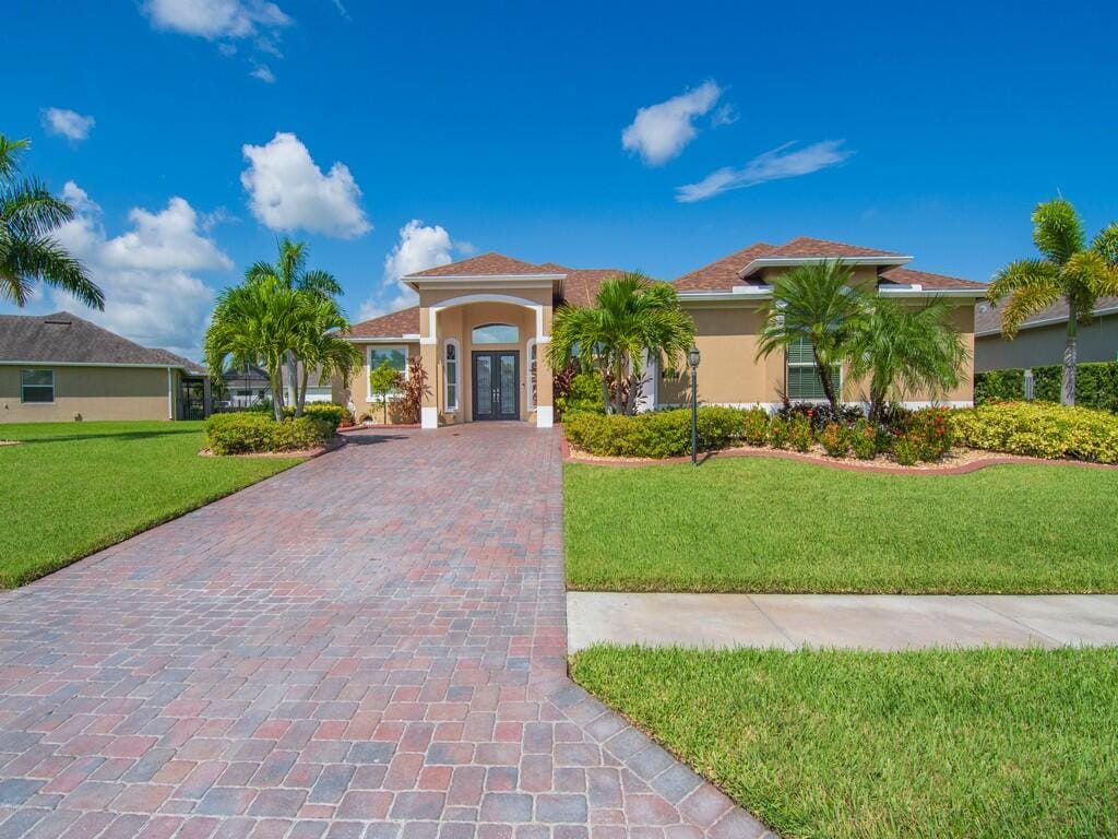 706 Fortunella Circle SW, Vero Beach, FL 32968 photo 2