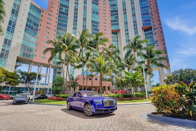 3370 Hidden Bay Drive 1808, Aventura, FL 33180