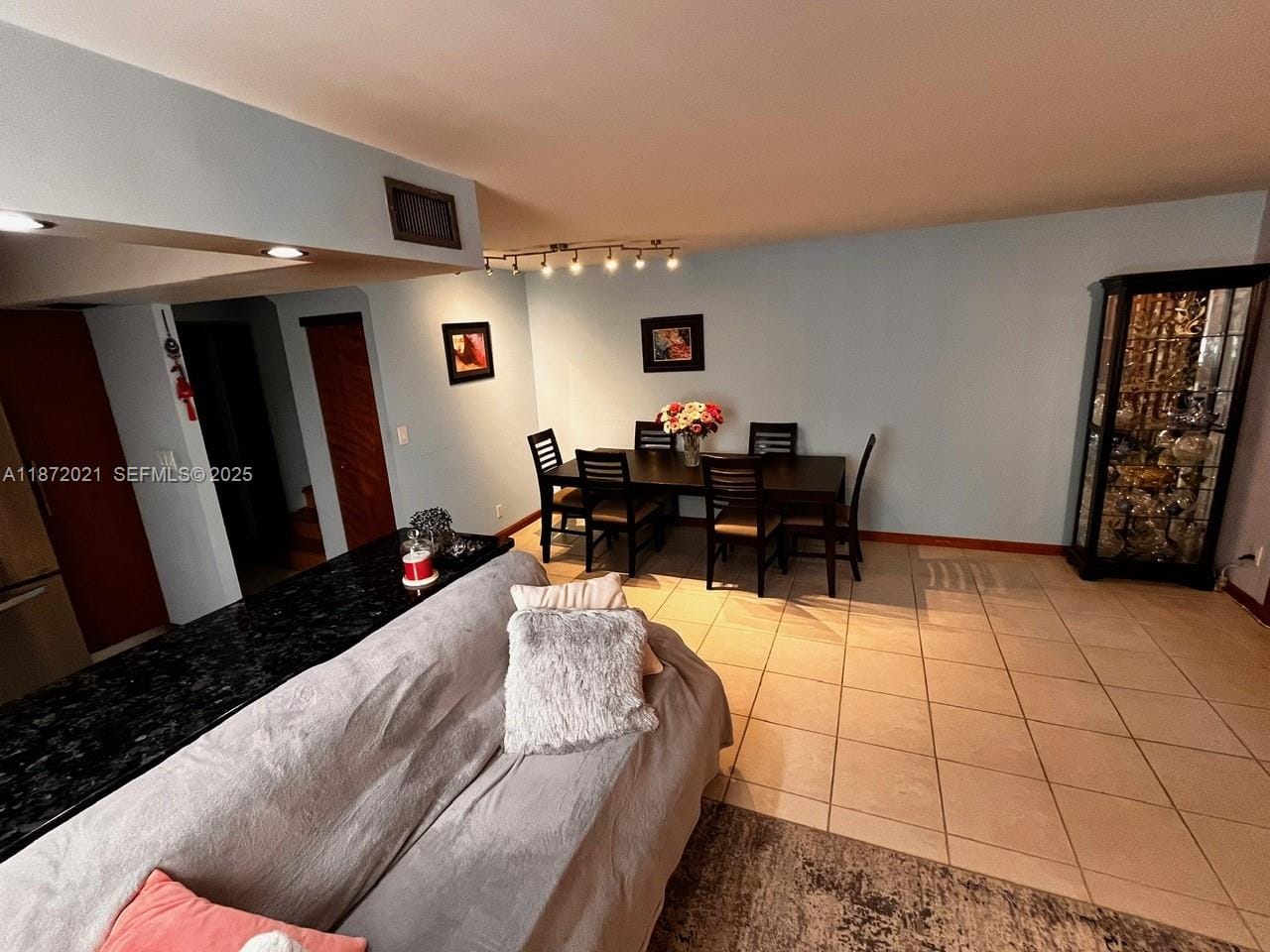20200 W Country Club Drive 120, Aventura, FL 33180 photo 12