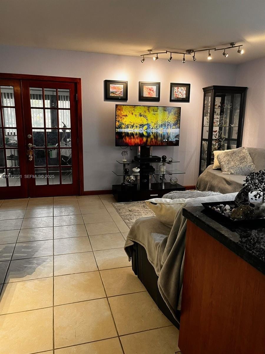 20200 W Country Club Drive 120, Aventura, FL 33180 photo 7