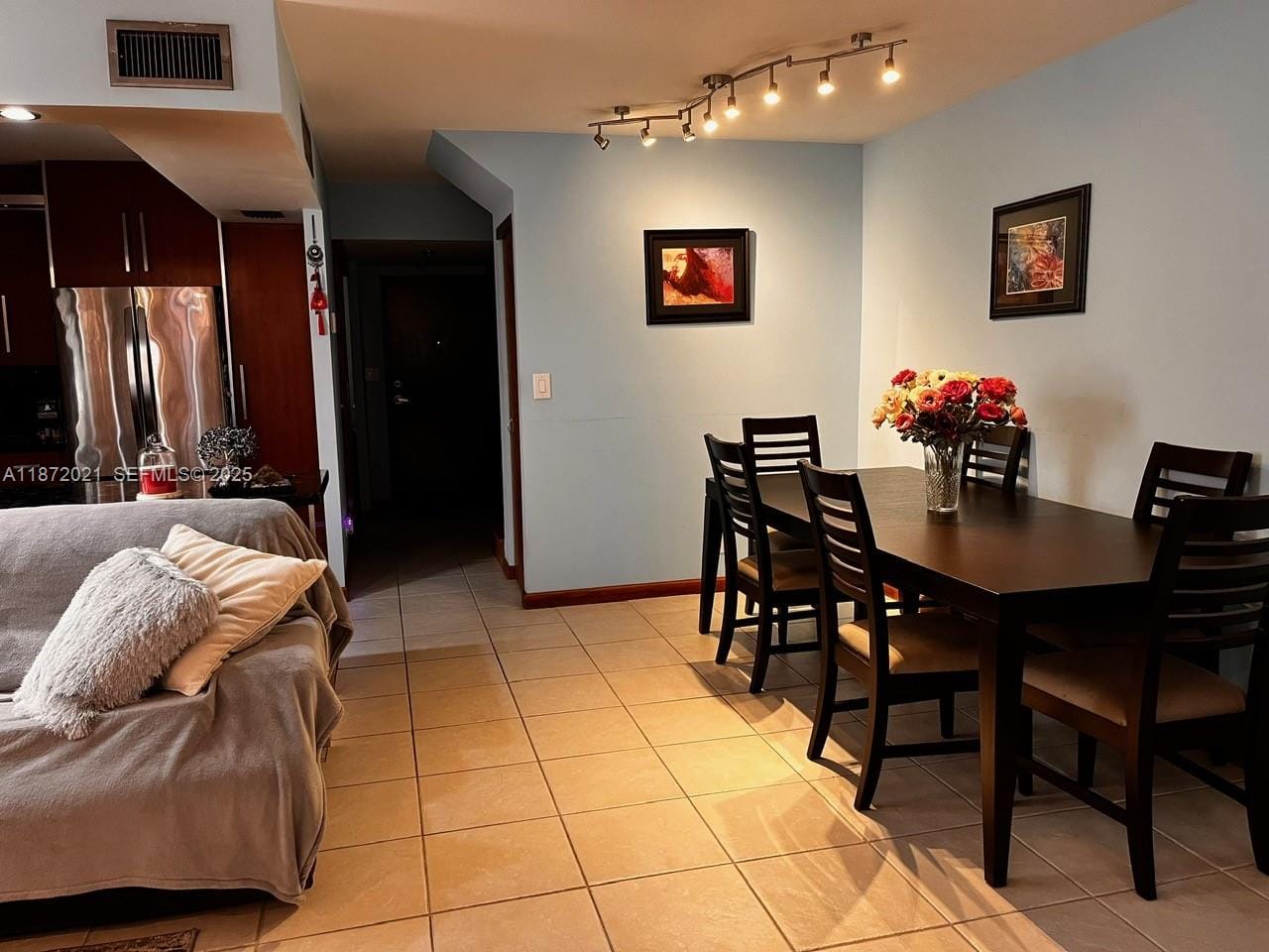20200 W Country Club Drive 120, Aventura, FL 33180 photo 10