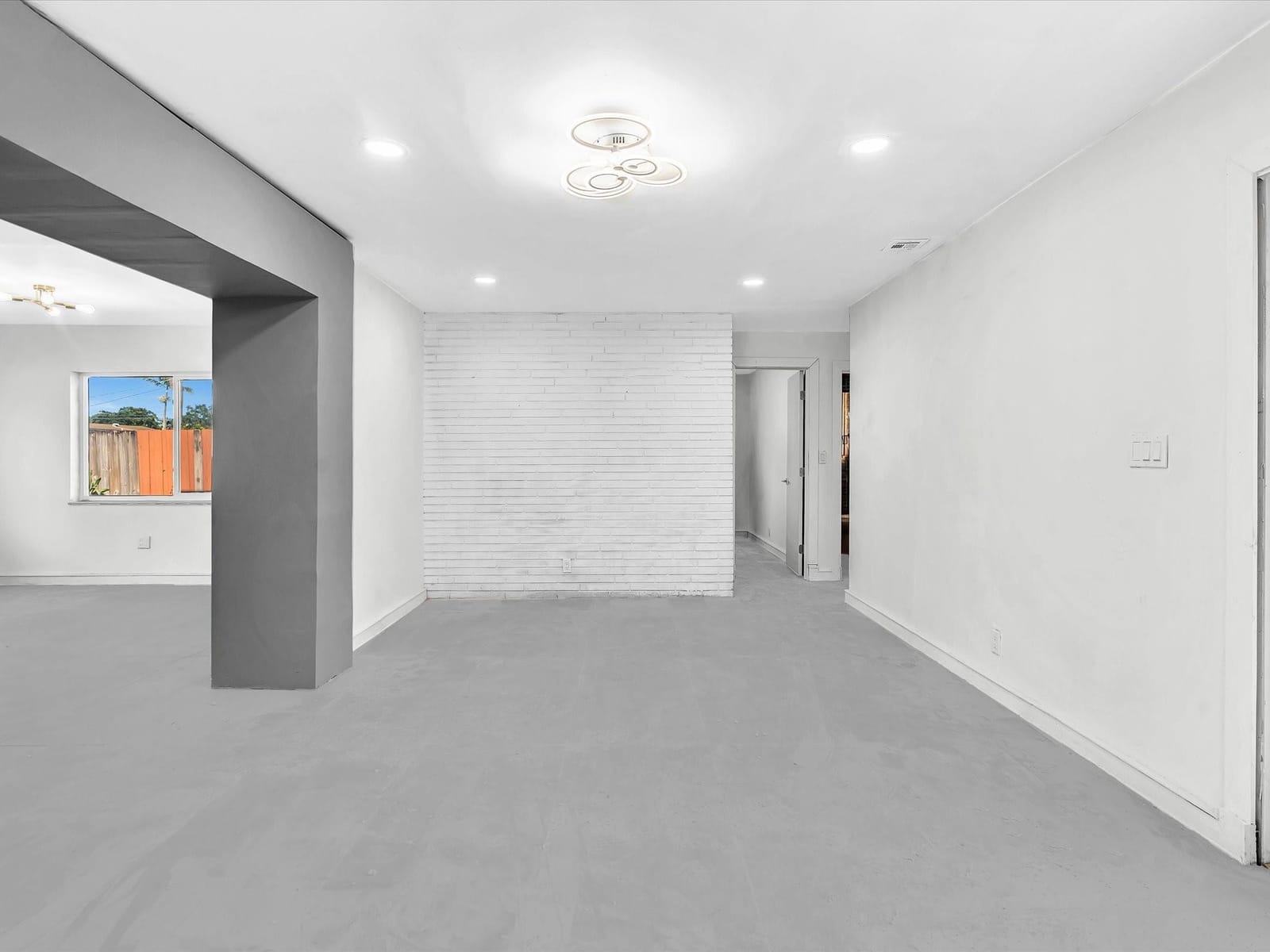 6641 Douglas Street — photo 8