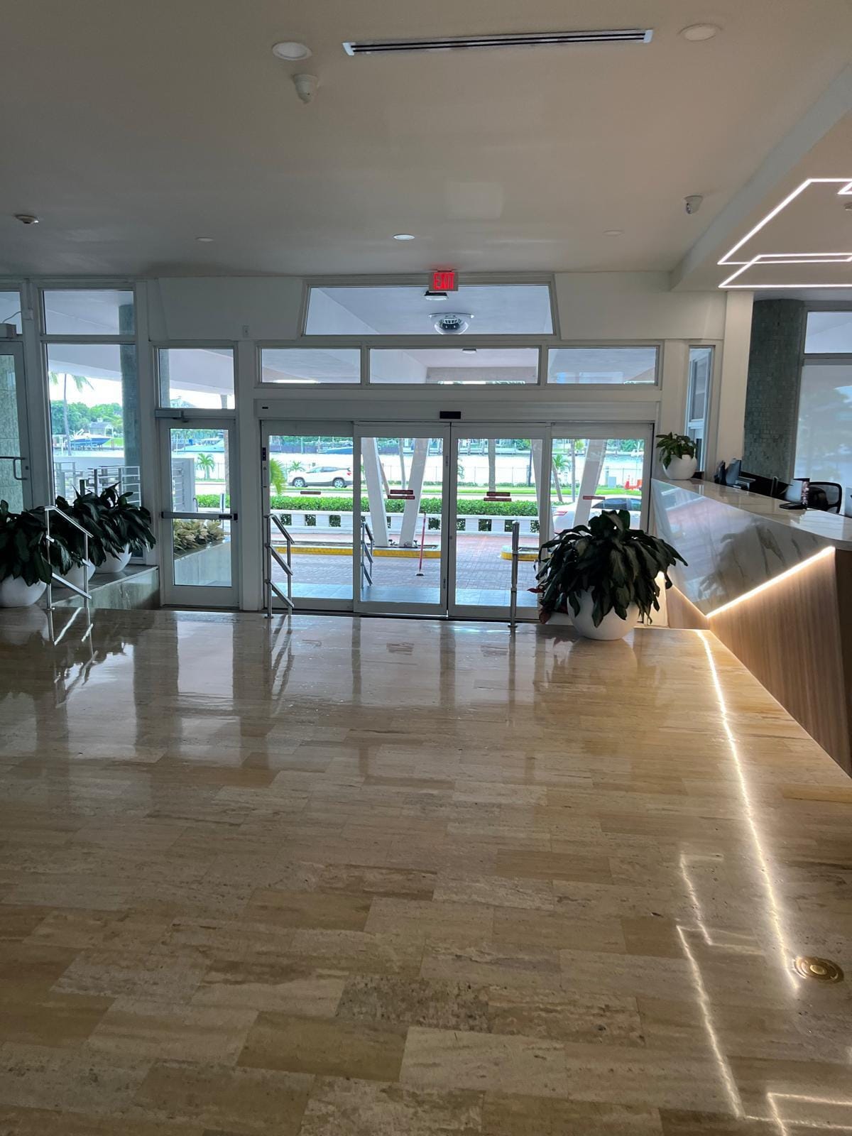 4747 Collins Avenue 305, Miami Beach, FL 33140 photo 4