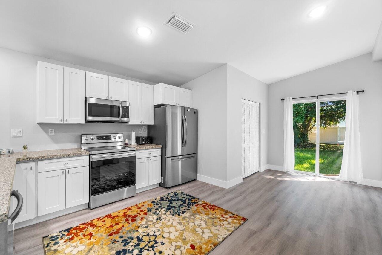 408 SW 4th Street — photo 12