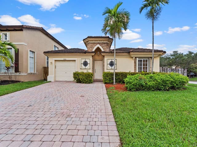 22436 SW 94th Place, sold in Lakes By The Bay Day, Cutler Bay, FL