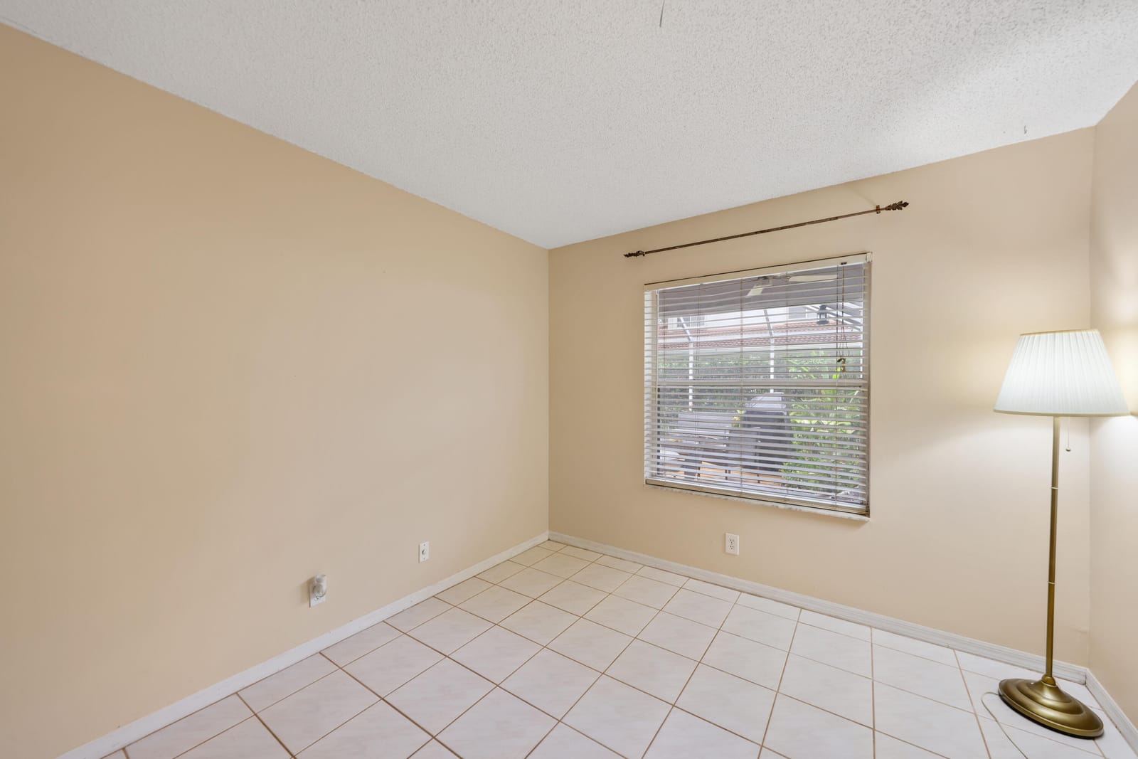 8395 NW 57 Drive — photo 12