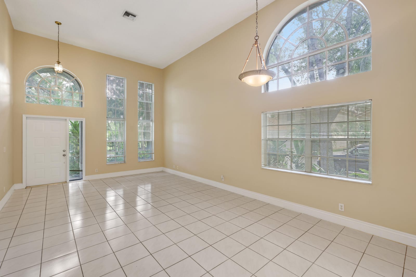 8395 NW 57 Drive — photo 5