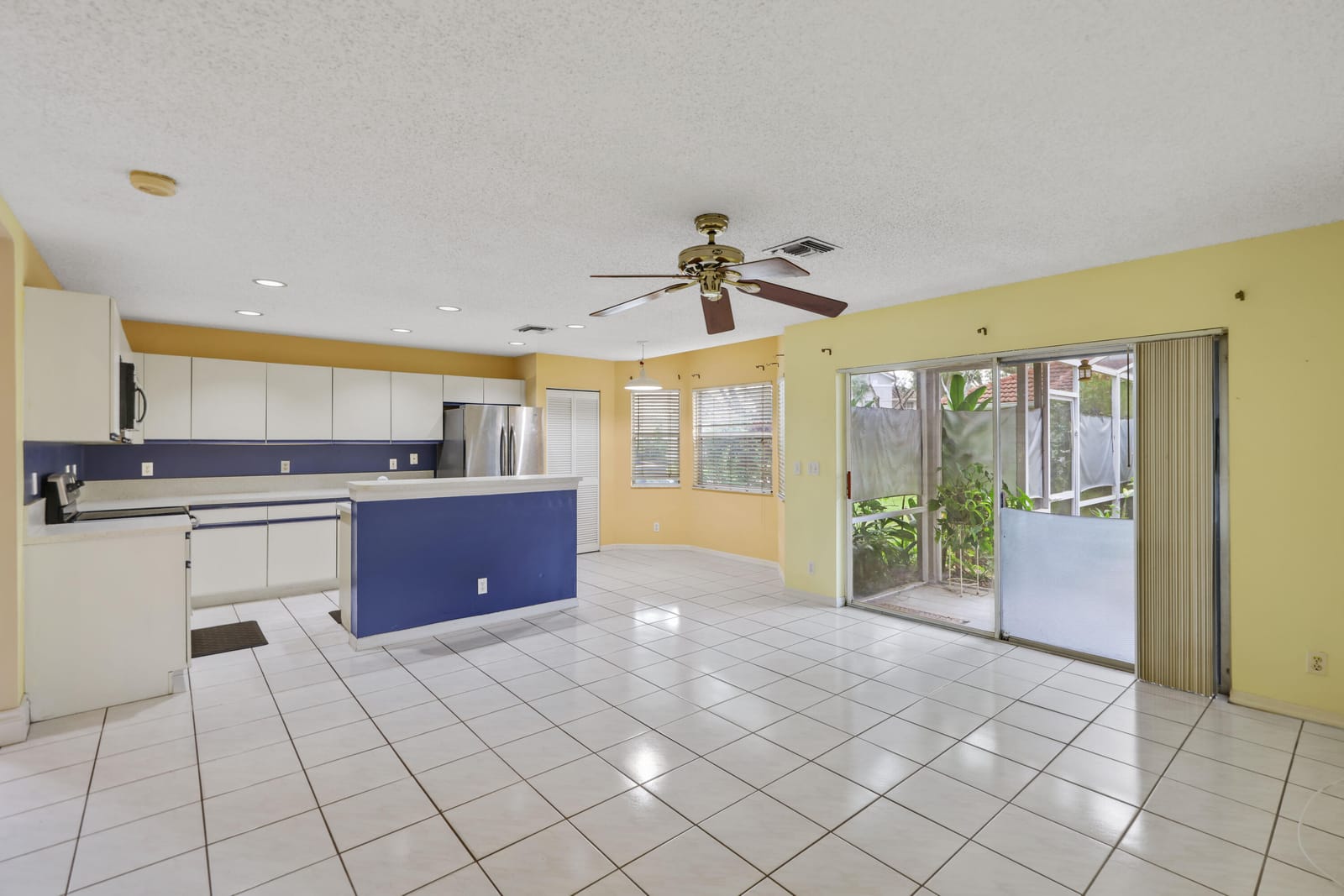 8395 NW 57 Drive — photo 7