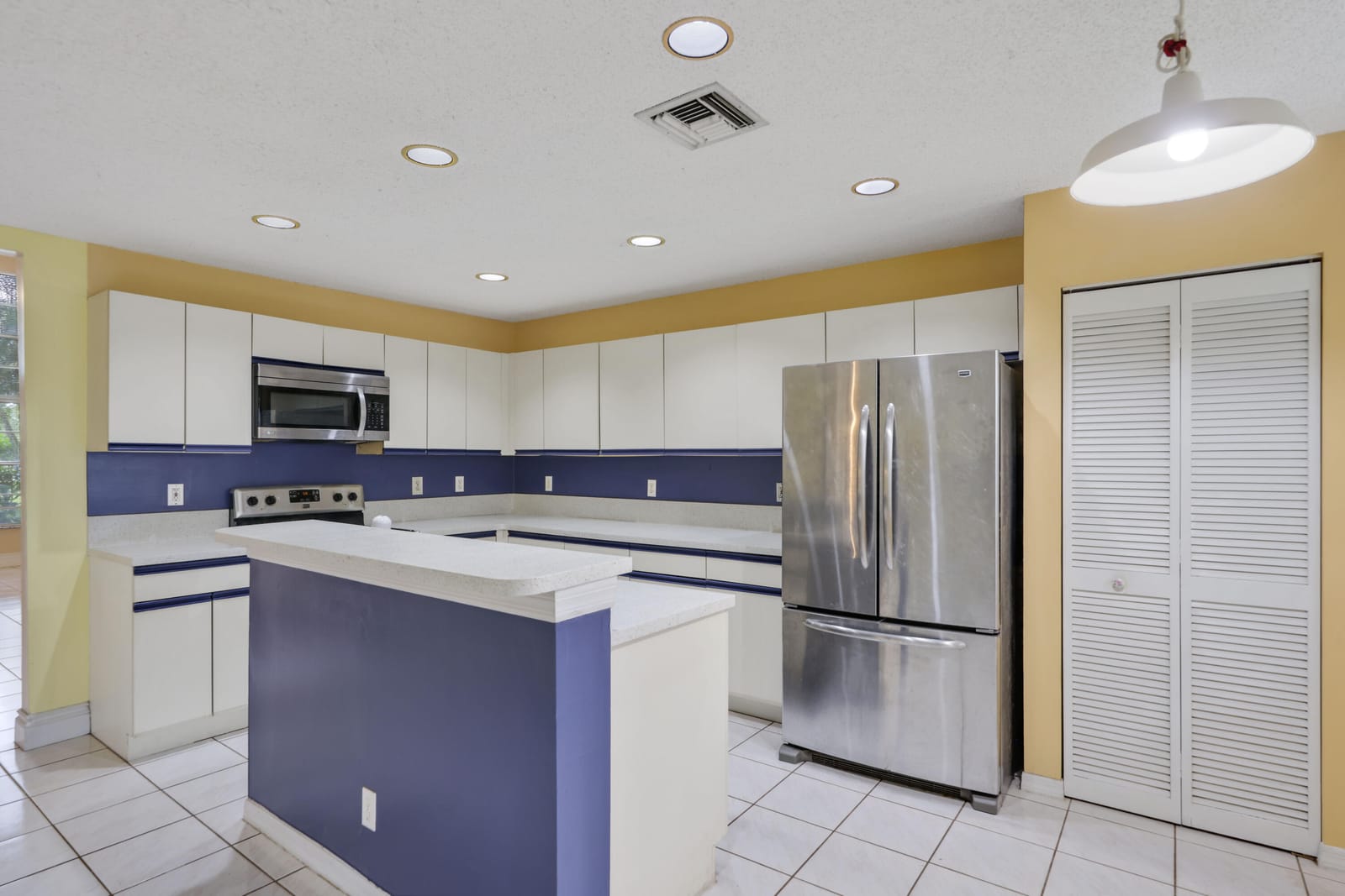 8395 NW 57 Drive — photo 9