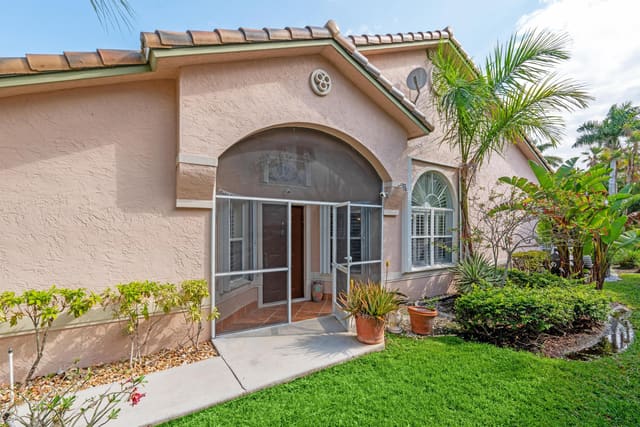 10589 Pelican Drive, Wellington, FL 33414