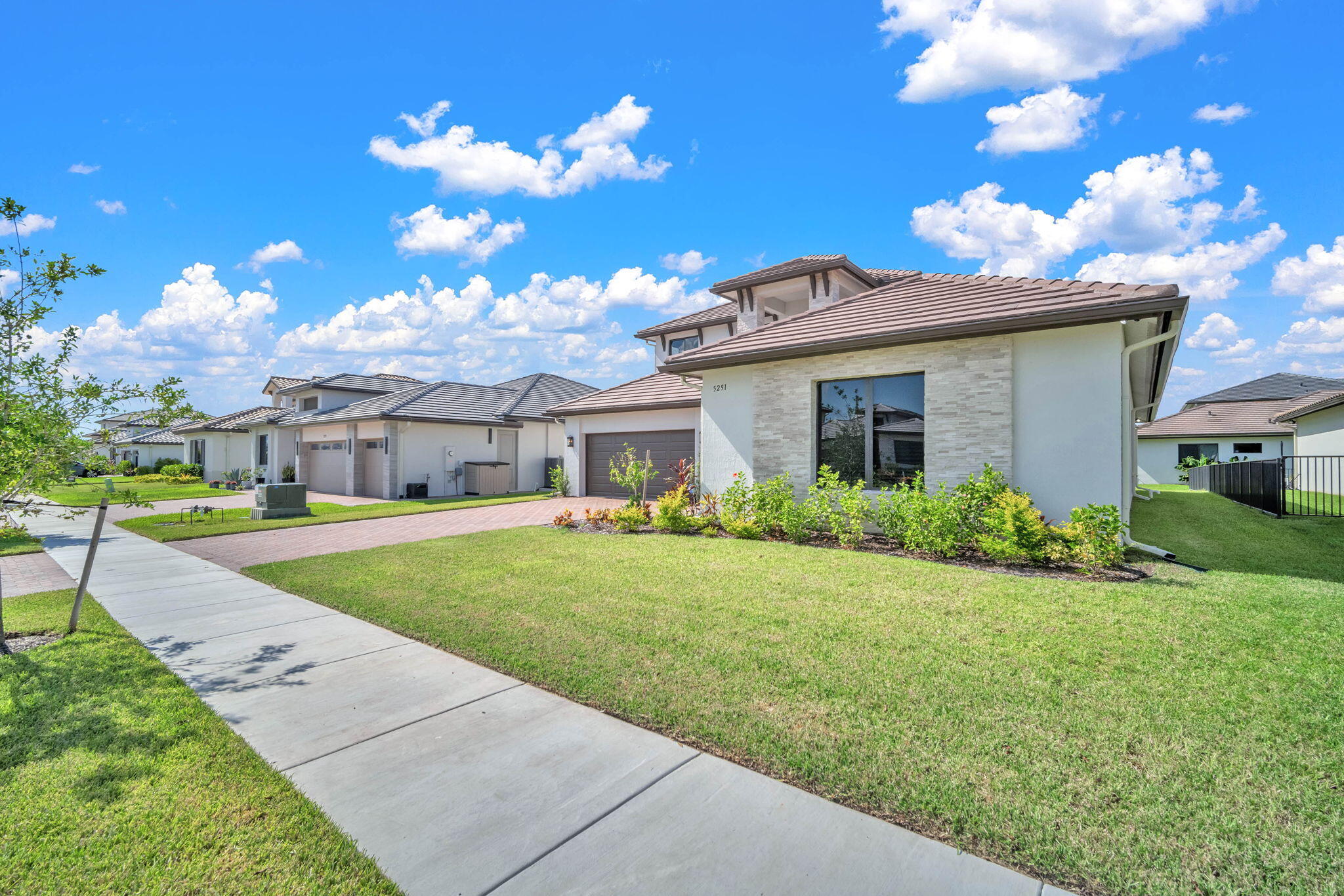 5291 Nevola Avenue — photo 4