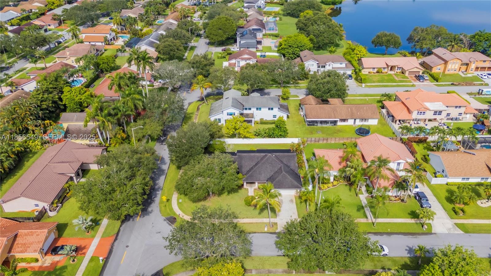 400 NW 202nd Way, Pembroke Pines, FL 33029 photo 23