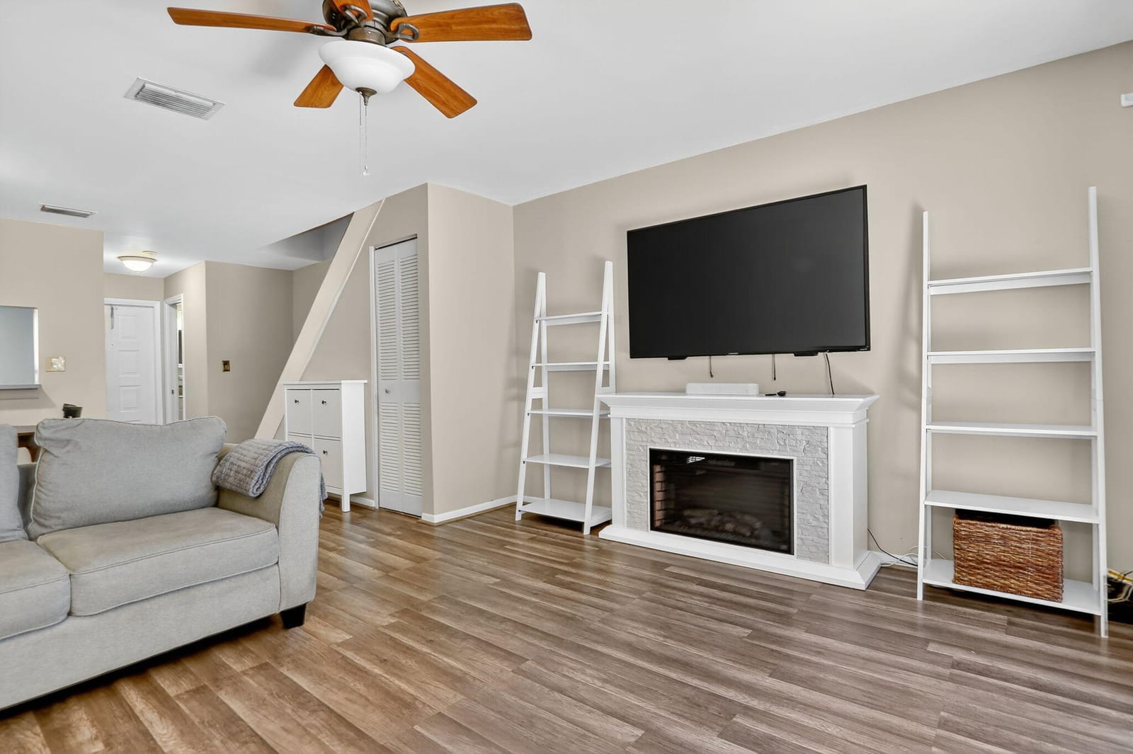 3072 S Oakland Forest Drive 406, Oakland Park, FL 33309 photo 13