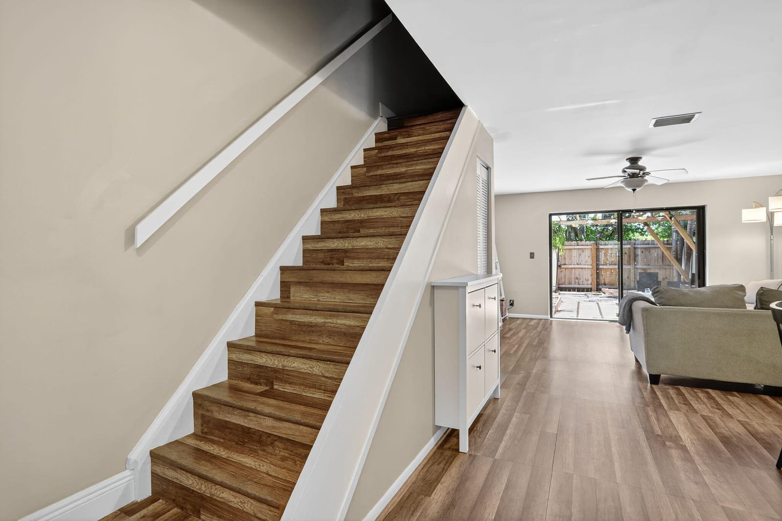 3072 S Oakland Forest Drive 406 — photo 4