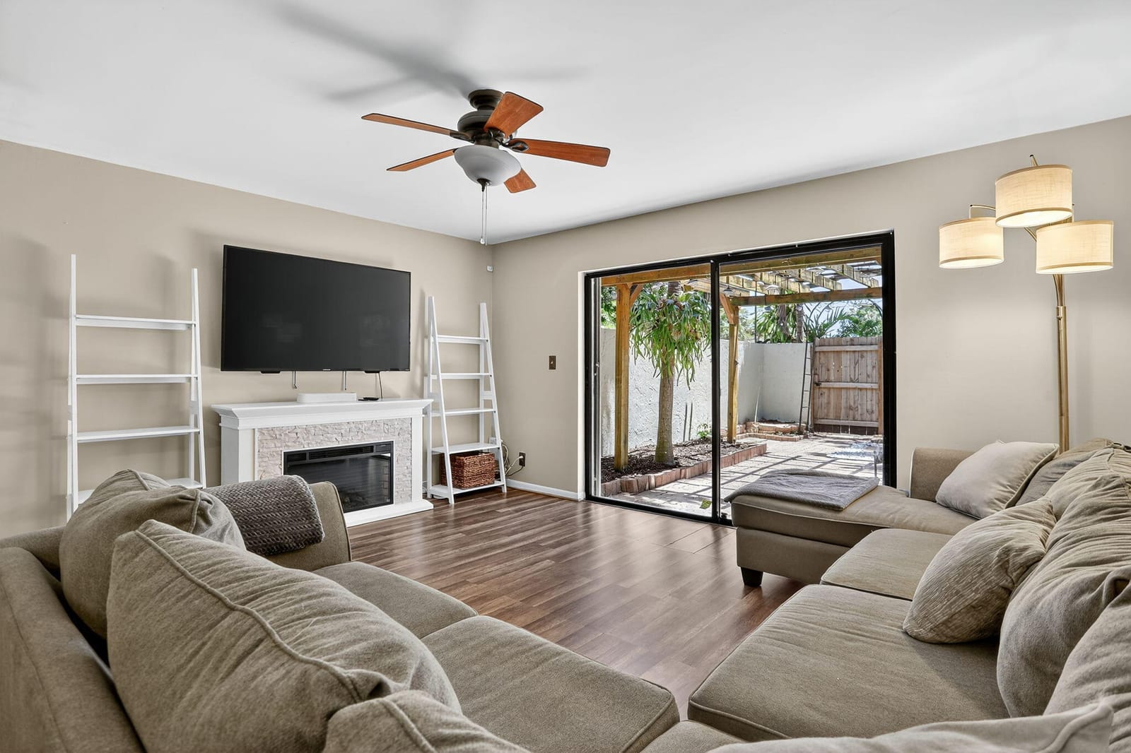 3072 S Oakland Forest Drive 406 — photo 10