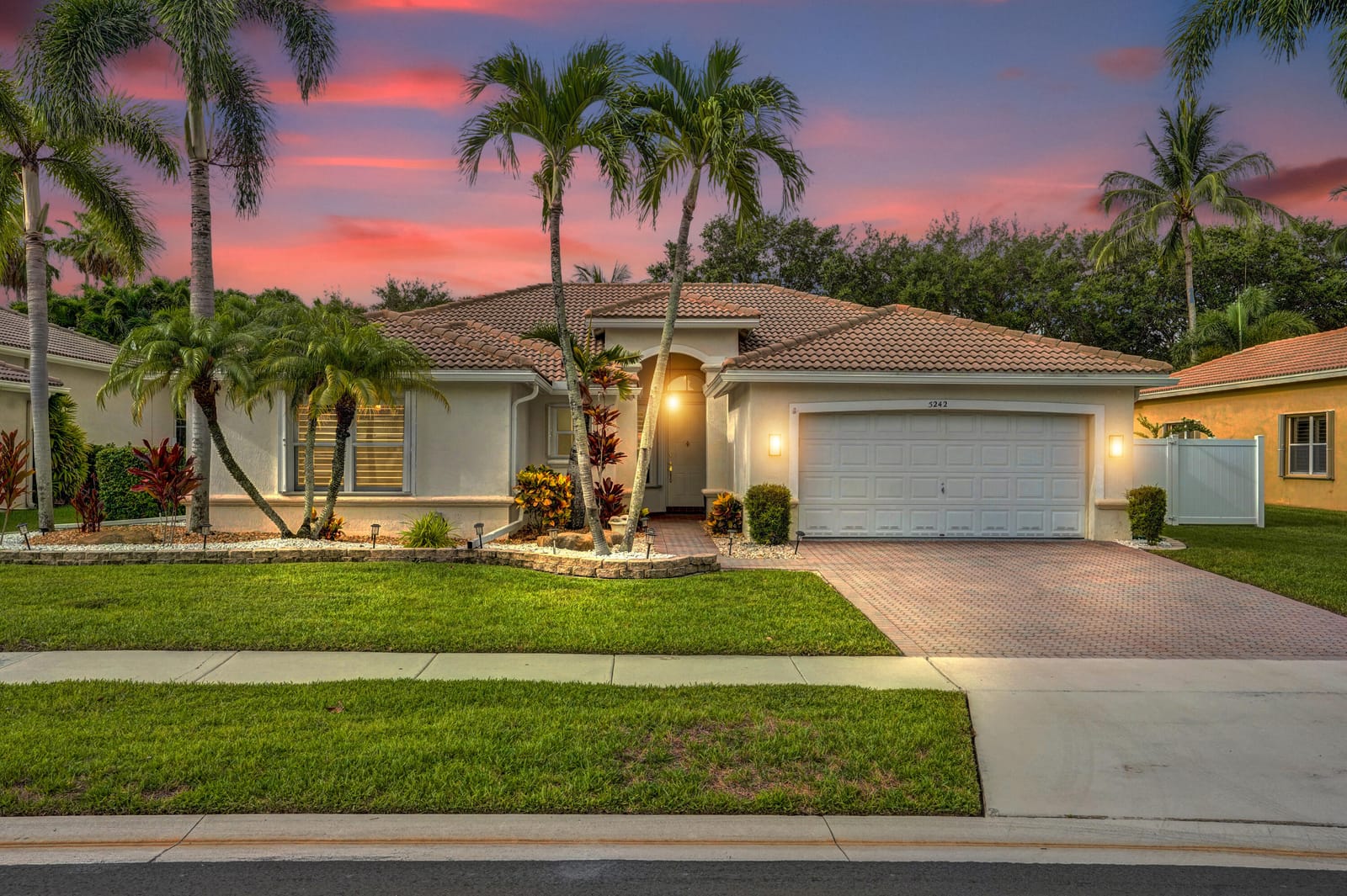 5242 Indianwood Village Lane, Lake Worth, FL 33463